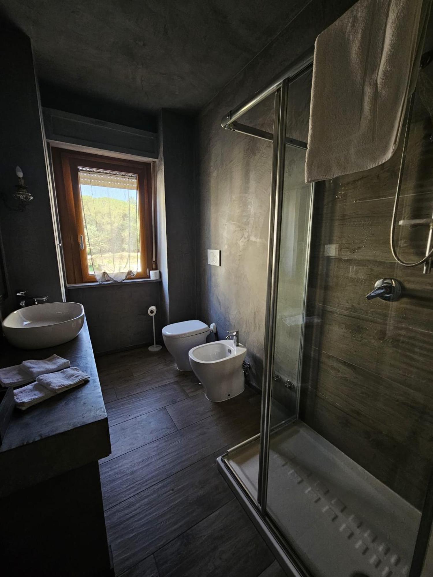 Bed And Breakfast Nikari Foligno Ngoại thất bức ảnh